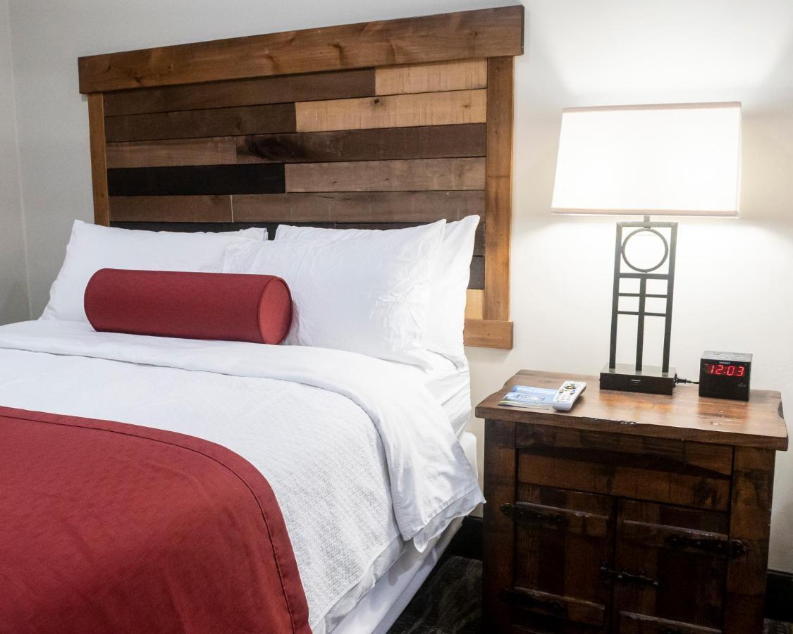 Sawtelle Mountain Hotel Island Park